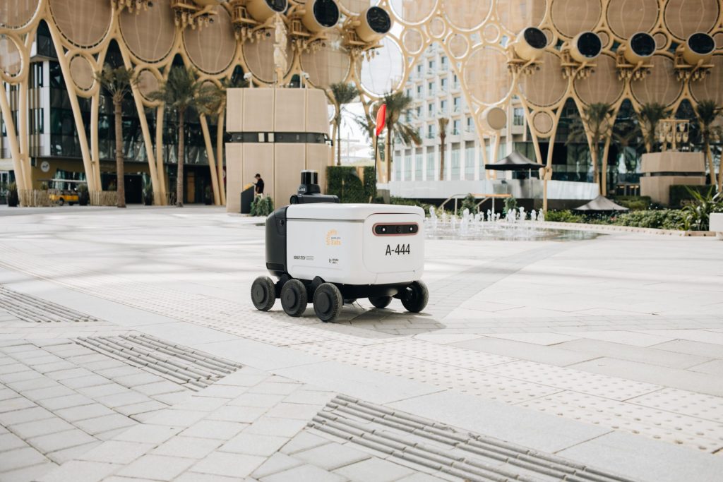 Yango Group Launches Robot Food Delivery in Expo City