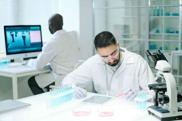 Bahrain AI Biotech Deal Sparks $1B Innovation Boom